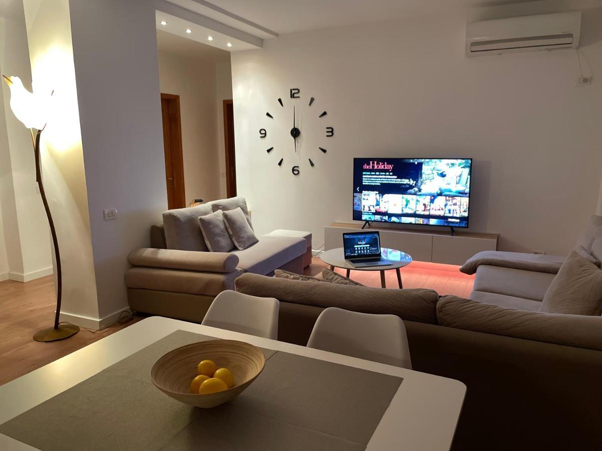 Proper Apartment 1 Тирана Екстер'єр фото